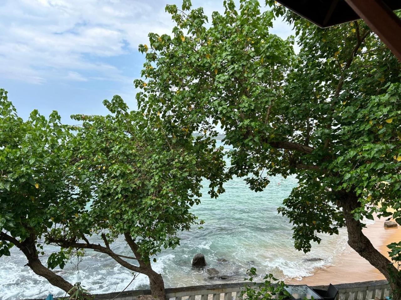 Sun N Sea Hotel Unawatuna Exterior photo
